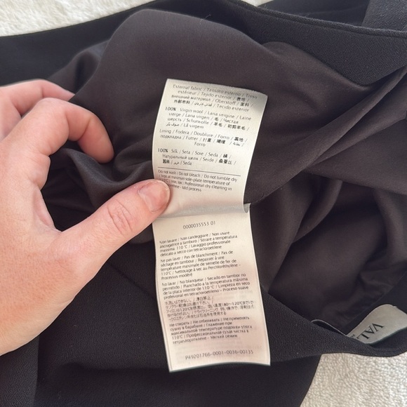 Valentino Classic Black A-line Wool and Silk Mini Skirt - Picture 7 of 8